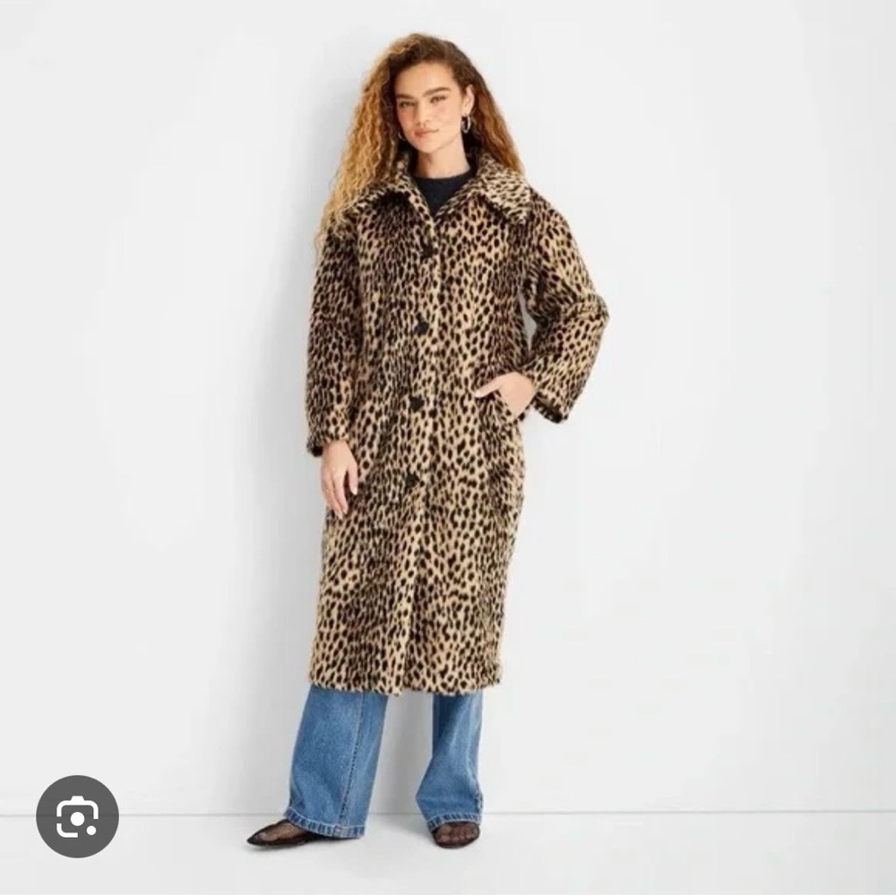 Women’s Faux Fur Long Statement Coat - Brown Leopard Print - XS